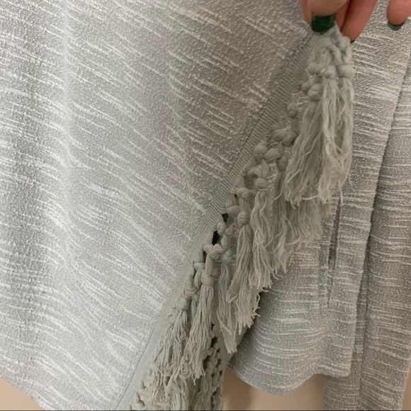 [Jack BB Dakota] Light Gray Open Front Fringe Long Sleeve Cardigan Sweater - Picture 3 of 9